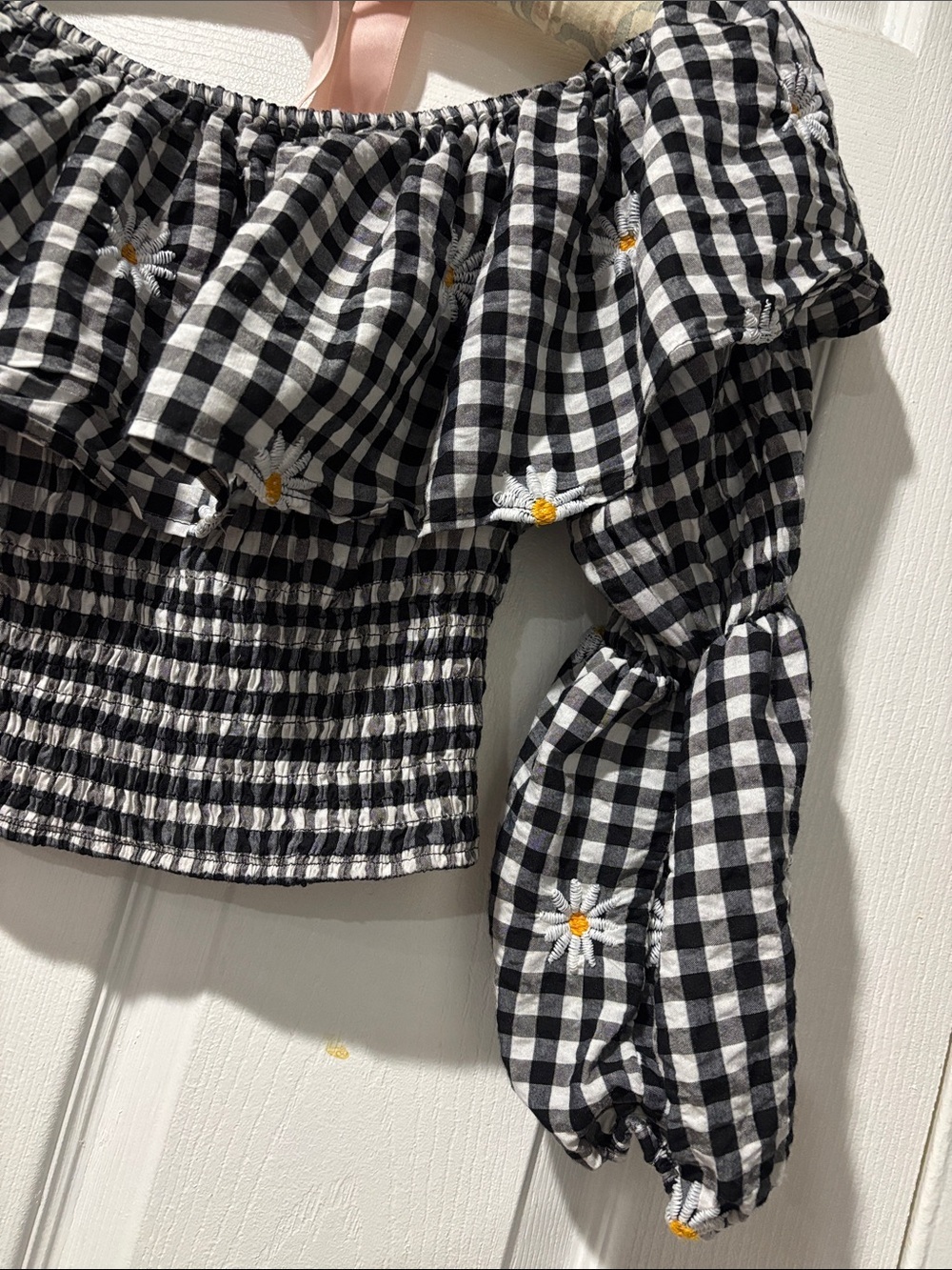 Zara Black & White Gingham Off-Shoulder Daisy Embroidered Crop Top - Picture 5 of 7